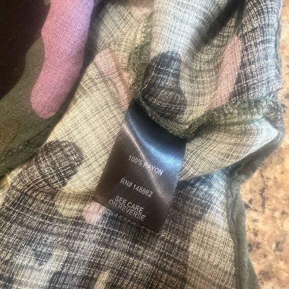 Torrid Size 4X Drop Shoulder Button-Front Top - Camo Print - Picture 8 of 8